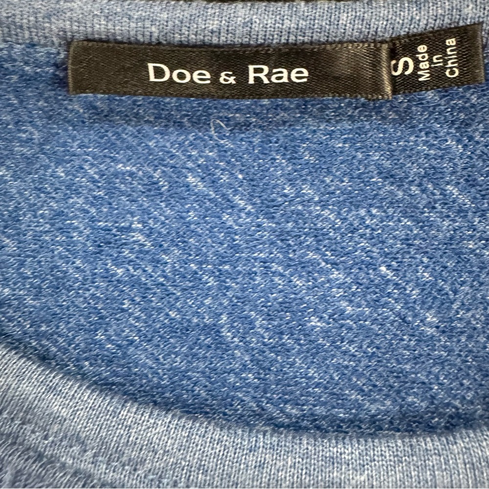 Doe & Rae Blue Ruffle Long Sleeve Top with Open Back 04-0121 - Picture 8 of 9